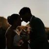Photo de mariage en contre-jour